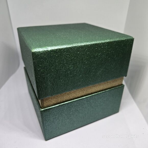 LI BIEN 3 KINGS ORNAMENT BOX  2012 CHRISTMAS GLASS Reverse Painting Pier 1 - Picture 2 of 8